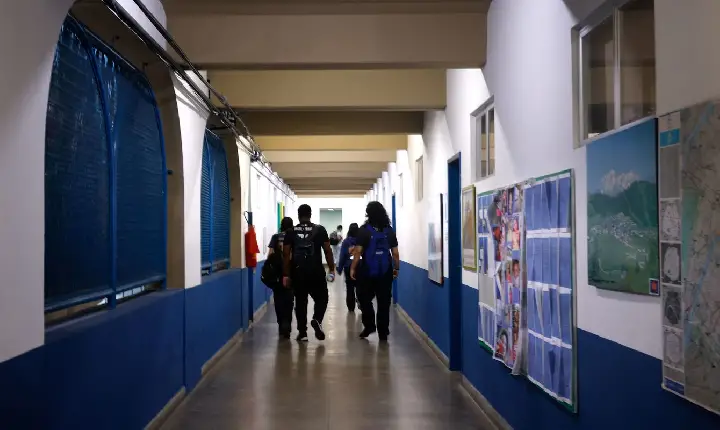 Enfrentamento à violência é desafio para 71,7% dos gestores de escolas