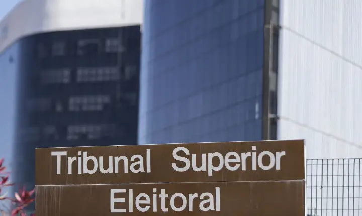 TSE tem maioria para cassar mandato do governador de Roraima