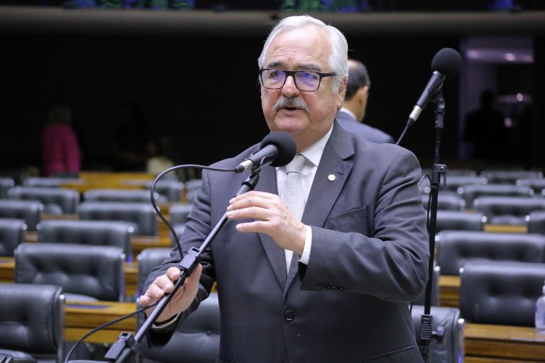 Comissão de Saúde promove debate sobre incorporação de tratamentos oncológicos no SUS