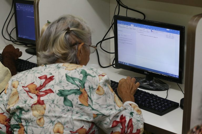 Comissão promove debate sobre violência contra a pessoa idosa