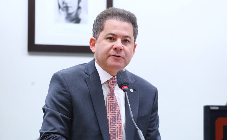 Comissão promove seminário sobre transporte rodoviário de cargas