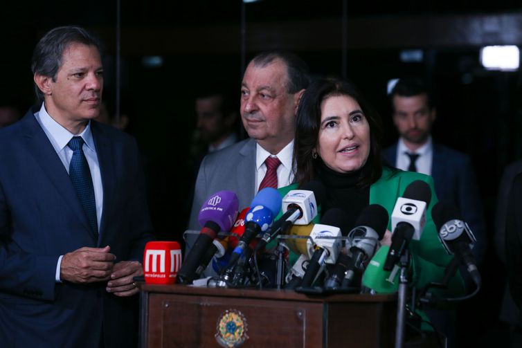 Relator do Senado retira Fundeb do novo marco fiscal