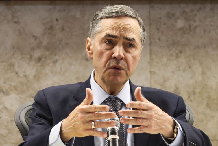 Barroso nega crise entre Supremo e Congresso 