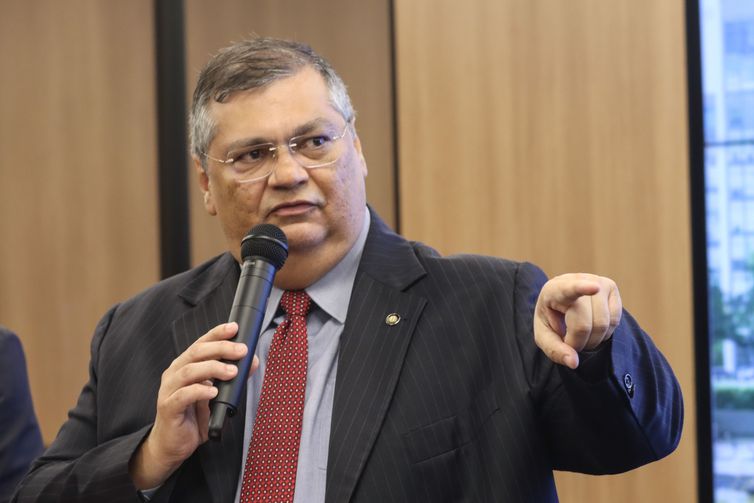 Polícia Federal vai investigar irregularidades em acordos da Lava Jato