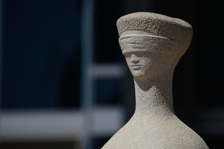 STF admite responsabilizar jornal por acusação falsa de entrevistado 