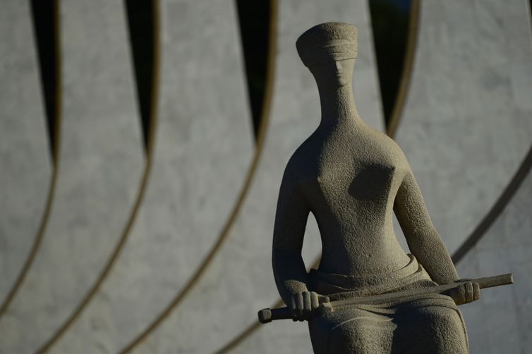 STF derruba pagamento de adicionais a membros do Ministério Público