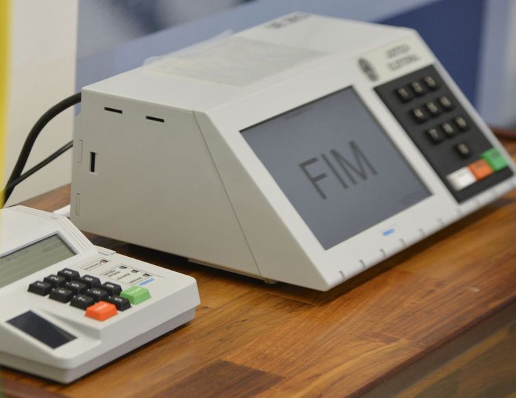 TSE encerra testes públicos de urnas para as eleições de 2024