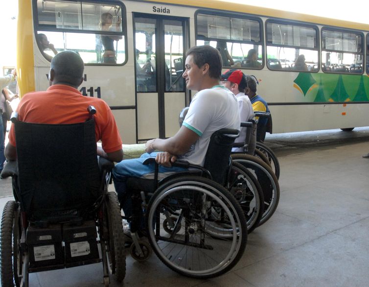 CNJ reduz nota de corte para deficientes em exame da magistratura