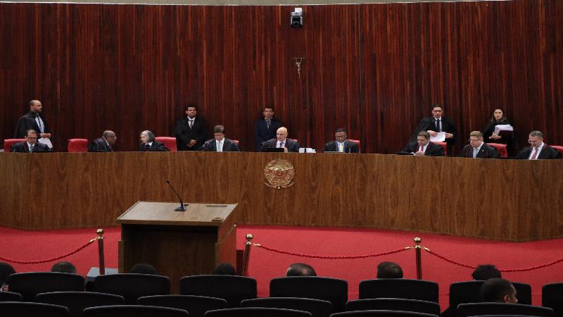 TSE aprova lista tríplice para vaga no TRE-PR