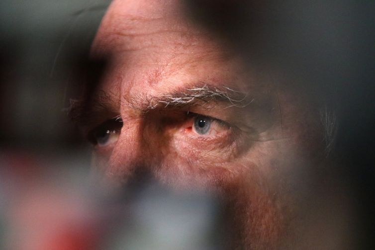 Bolsonaro é indiciado por fraude em cartão de vacinação de covid 