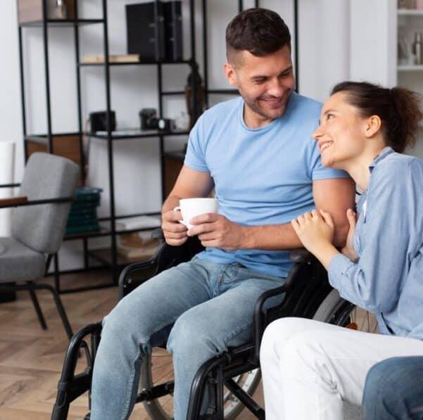 Leis reduzem jornada de trabalho de servidor que precisa acompanhar pessoa com deficiência