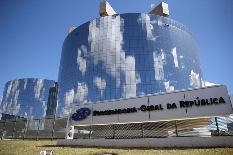 União muda posicionamento e adere à ação contra Jovem Pan