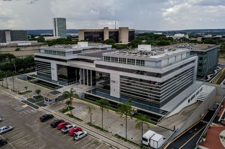 CNJ condena desembargadora que fez postagens contra Marielle 