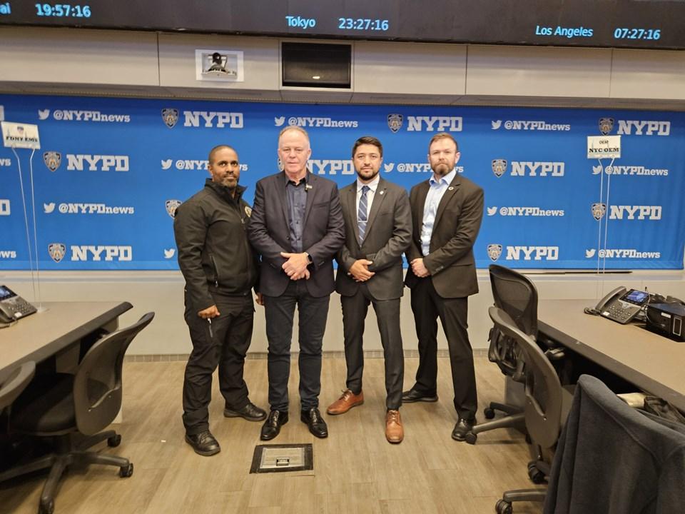 Governador do Espírito Santo faz visita técnica ao Departamento de Polícia de Nova Iorque