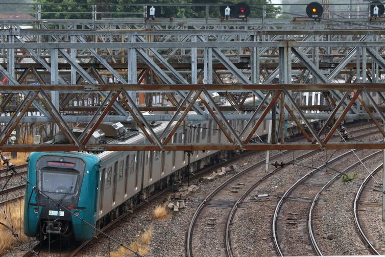 RJ: Justiça intima governador a depor sobre recuperação da Supervia