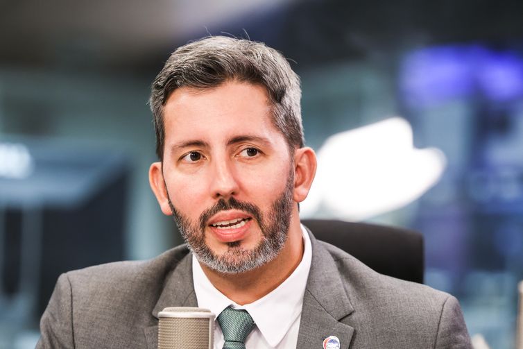 TSE derruba decisão que deixou Grass inelegível por oito anos 