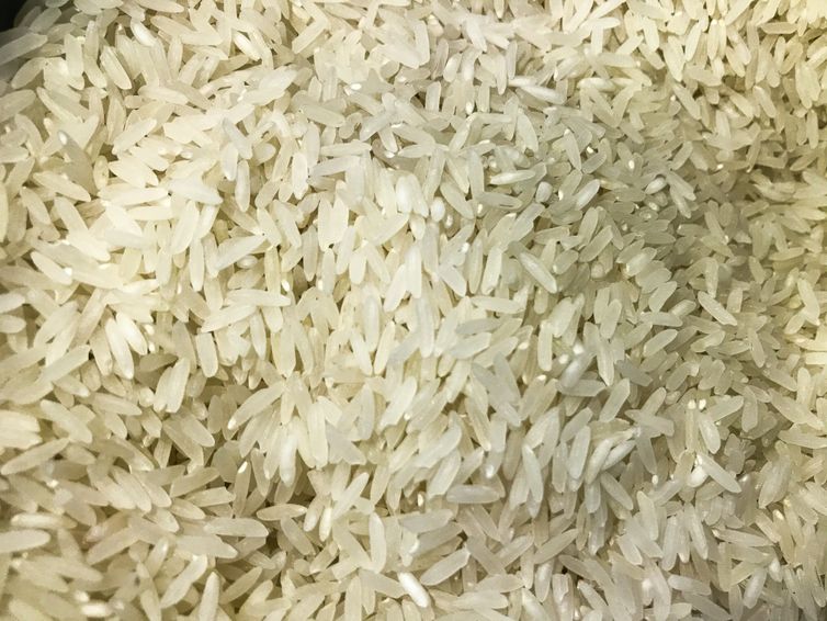 TRF-4 derruba liminar e leilão de arroz está mantido