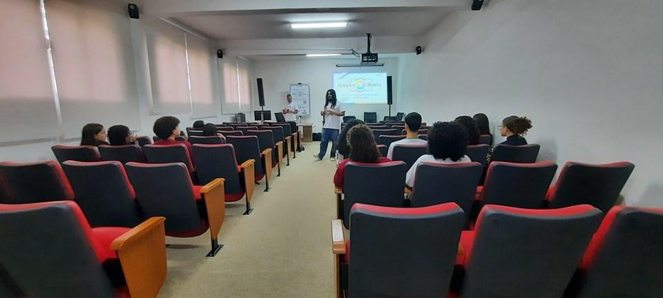 Oficina de fotografia realiza exposição no Ifes Viana