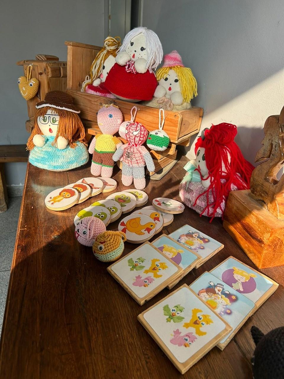 Sejus entrega brinquedos produzidos no sistema prisional nesta sexta-feira (11)