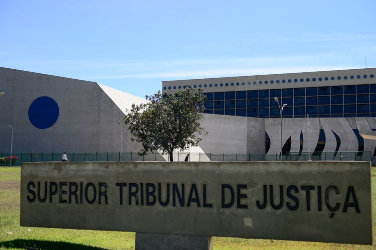 STJ mantém corte de ponto de peritos do INSS que estão em greve