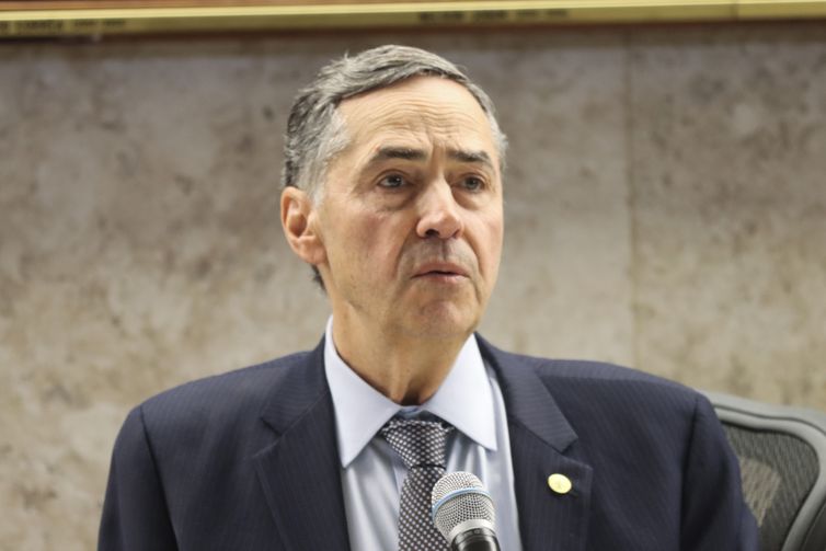 ADPF das Favelas: Barroso diz que STF não pretende criminalizar a PM