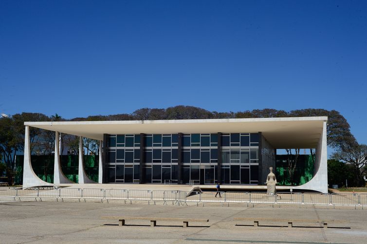 STF tem maioria para rever Lei da Anistia para ocultação de cadáver