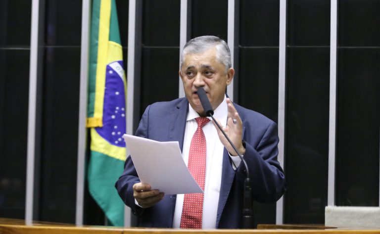 Deputados destacam legado do papa Francisco pelos pobres e pelo meio ambiente