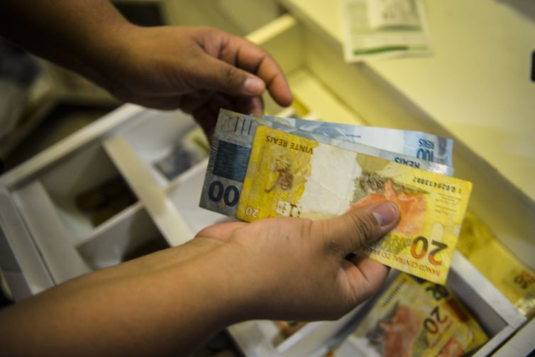 BC informa que brasileiros têm R$ 9,13 bilhões em valores para receber