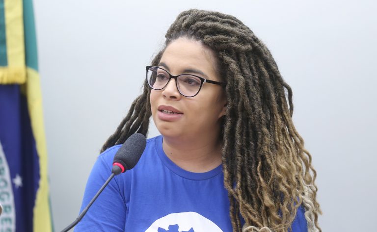 Universidades e estudantes cobram orçamento para atingir metas do novo Plano Nacional de Educação