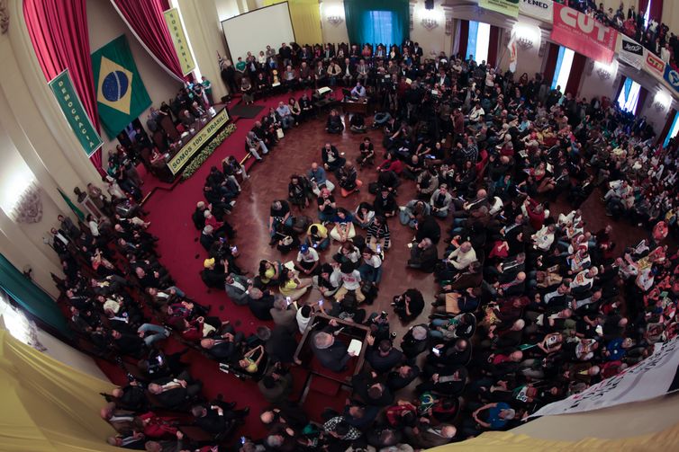 Ato na USP defende soberania nacional diante de tarifaço de Trump