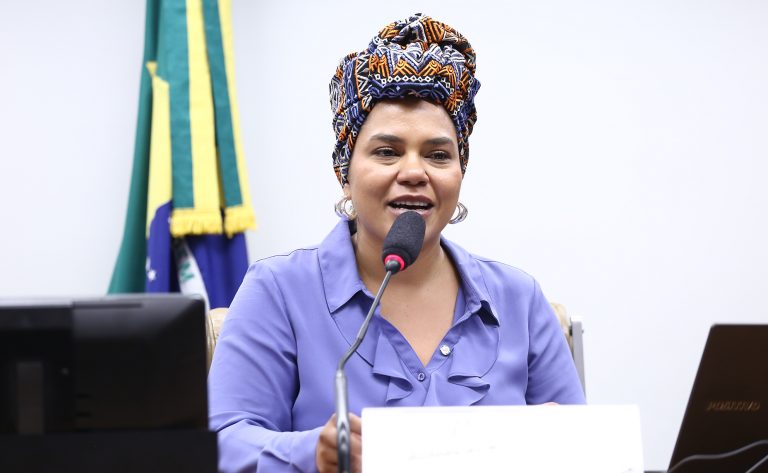 Projeto propõe medidas contra assédio e violência misóginos no trabalho