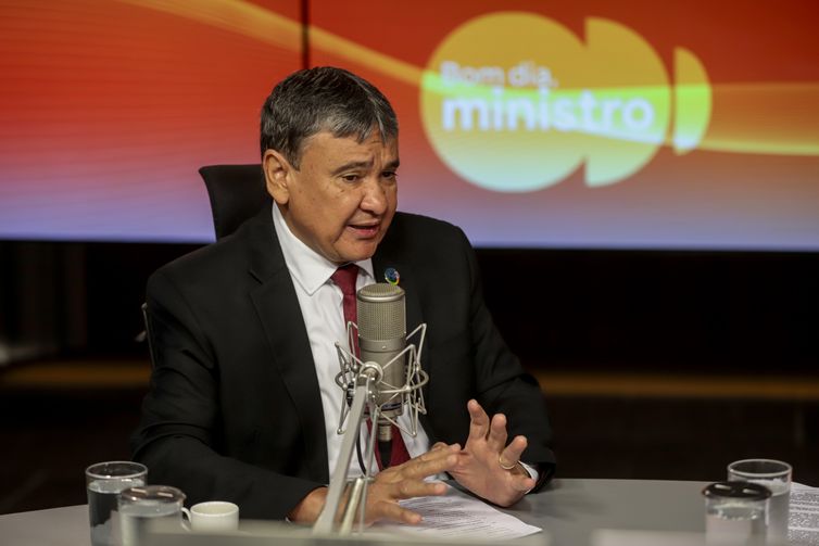 Tarifaço pode reduzir inflação de alimentos no Brasil, diz ministro