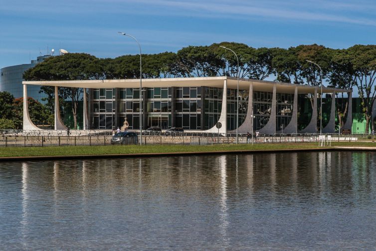Segundo semestre no STF terá trama golpista e novo presidente 
