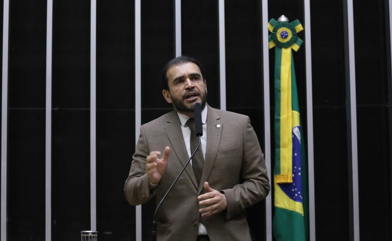 CCJ aprova exigência de justificativa técnica para rejeição de laudos periciais por juízes