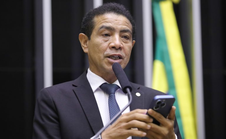 Comissão aprova projeto que incentiva hortas escolares e coletivas