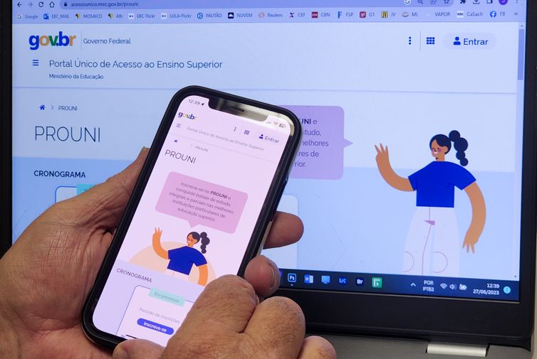 Prouni 2025/2: prazo para comprovar informações termina na sexta-feira