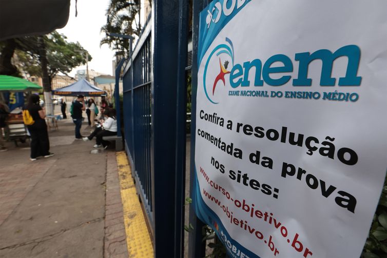 Gabarito do Enem 2025 sai nesta quinta-feira 