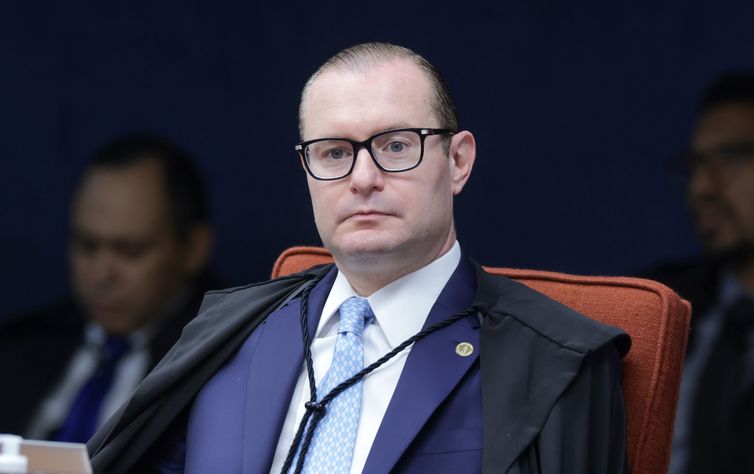 STF forma maioria para manter condenação de Bolsonaro e aliados 