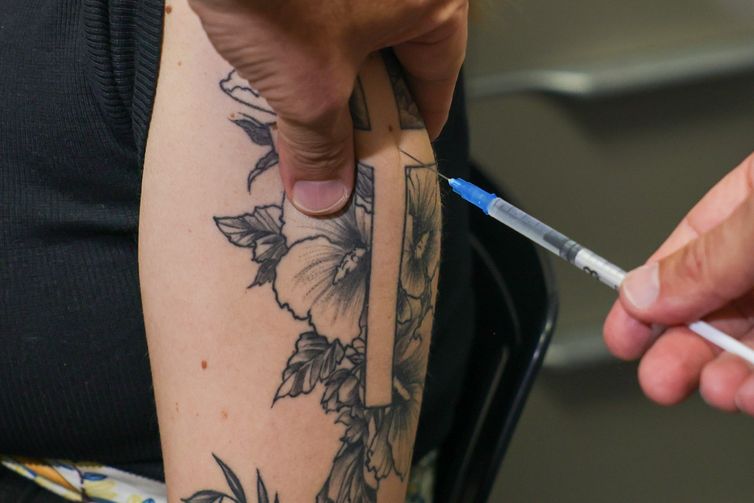 Vacinação contra vírus sincicial imuniza cerca de 600 gestantes em SP